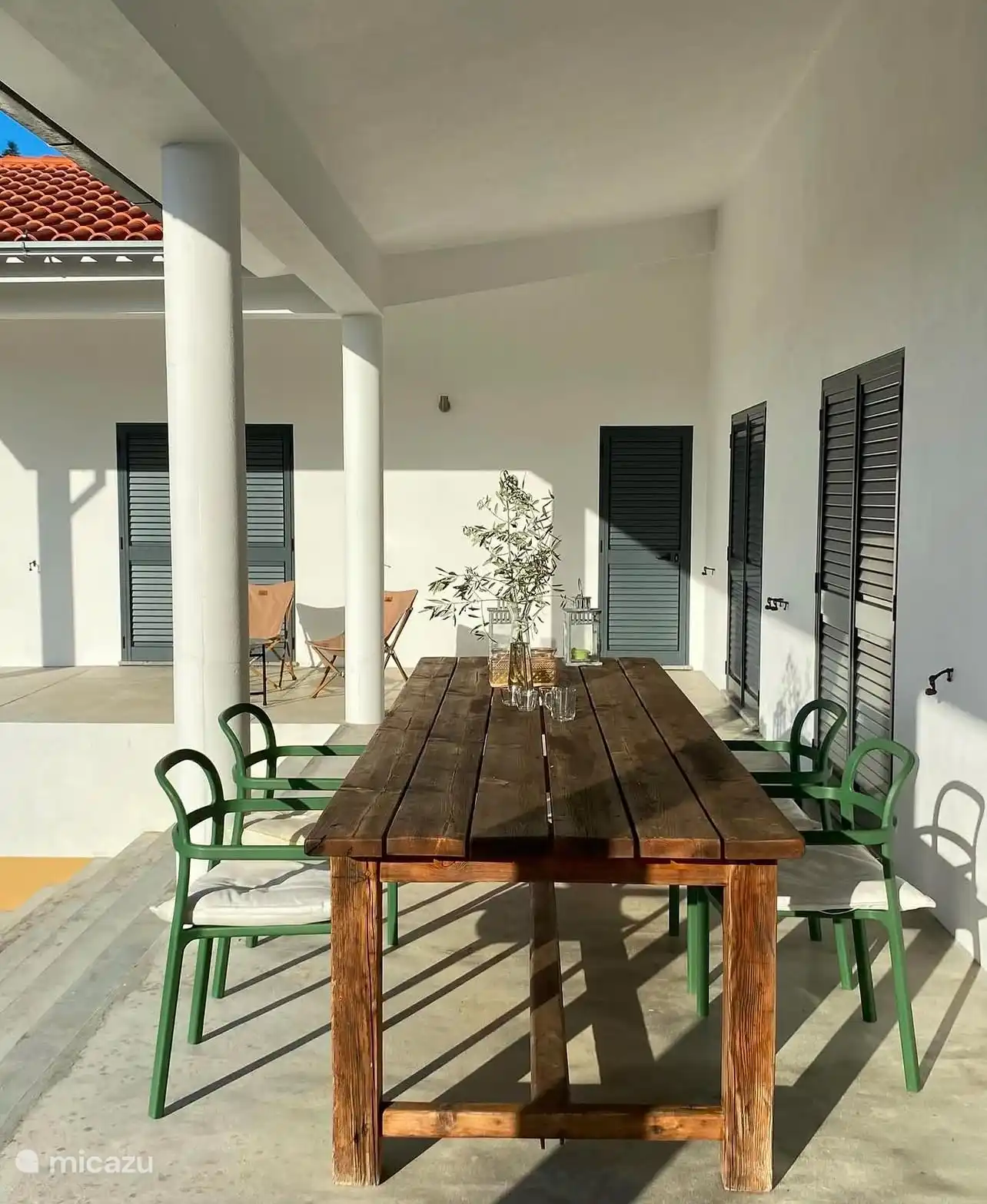 Die Abendsonne auf der Veranda