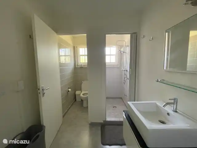 Cas Brasa en Curazao, Banda Arriba (este), Santa Catharina - casa vacacional Baño