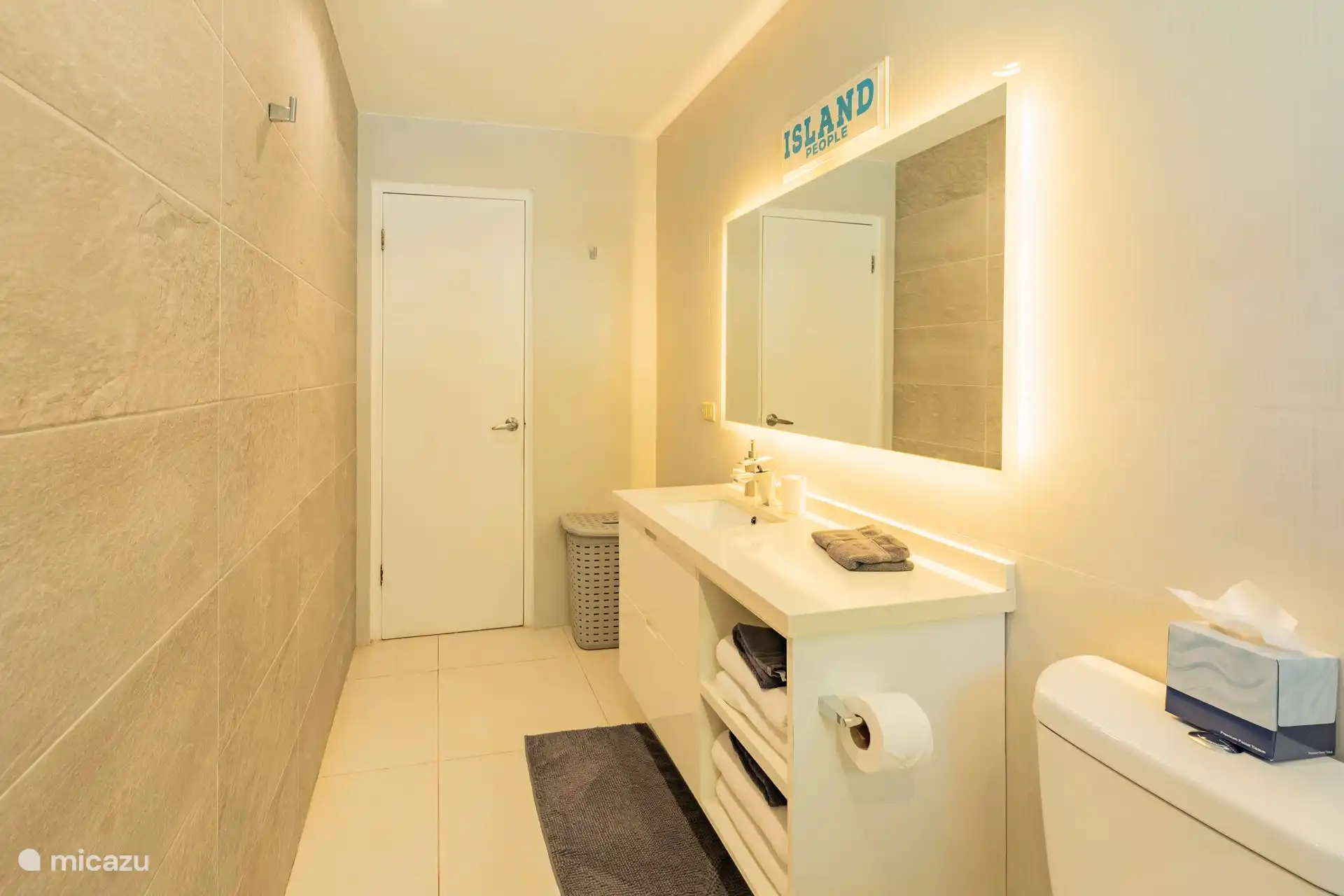 Baño compartido con 2 dormitorios