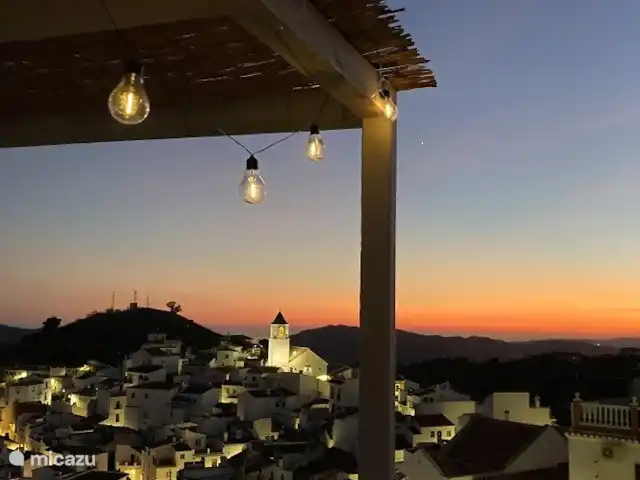Casa Cubasta | Espagne, Andalousie, Sedella - maison de vacances Terrasse sur le toit atmosphérique.
