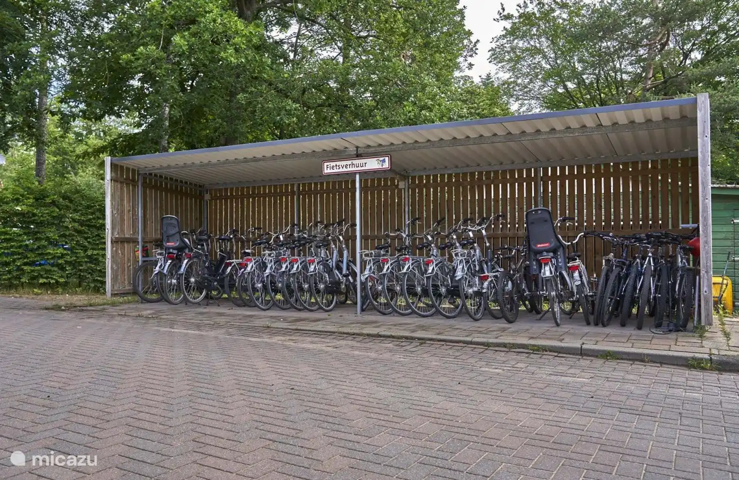 Er is fietsenverhuur bij de receptie beschikbaar