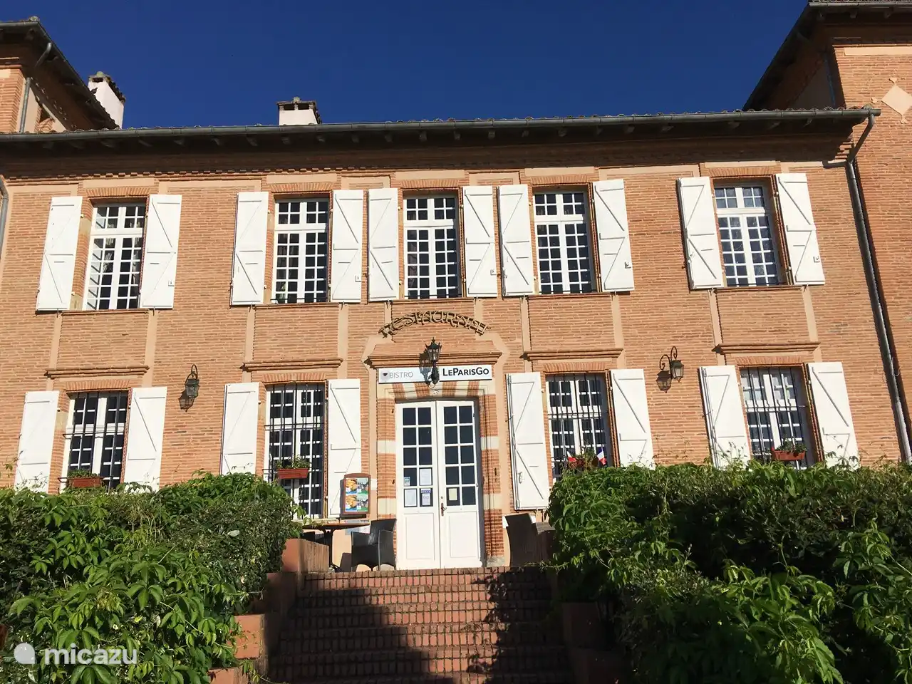 Entrée au Chateu de Barbet