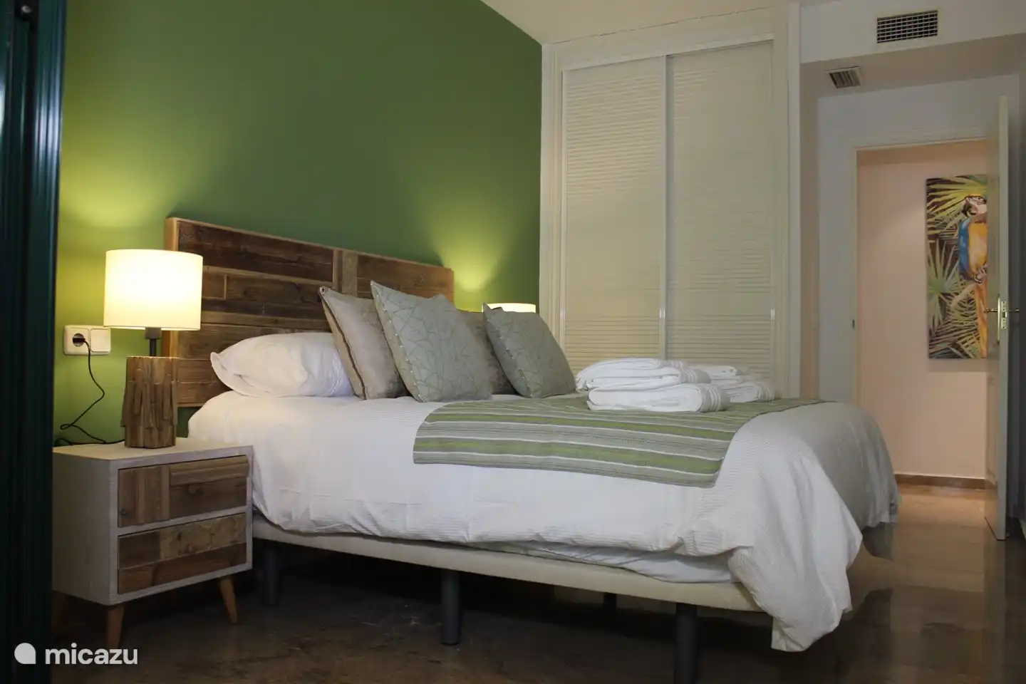 Chambre 2 avec un lit double