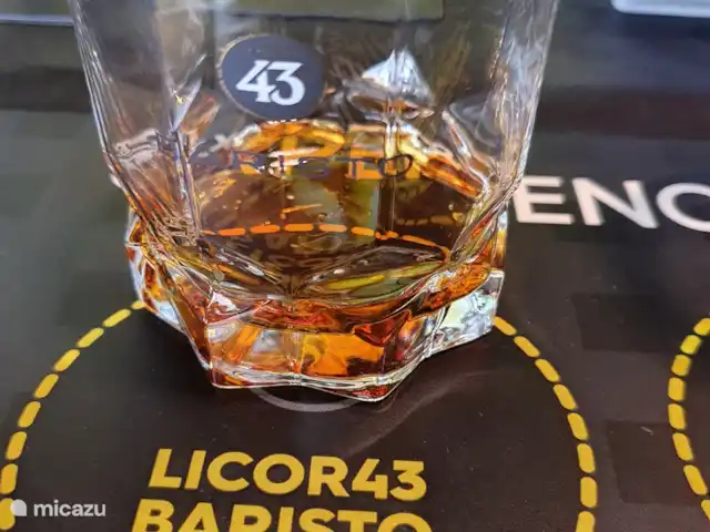 appartement huren in Spanje, Costa Blanca, La Mata – Boathouse Licor 43, de Spaanse likeur.