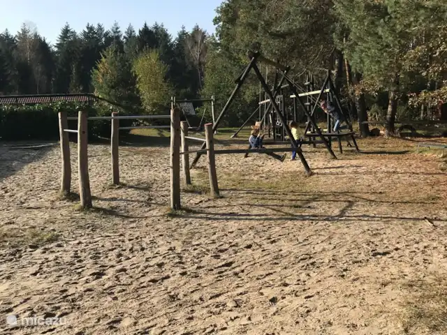 Location de Vacances Pays-Bas, Overijssel, Giethmen, bungalow - Bois de mélèze Aire de jeux avec téléphérique ludique