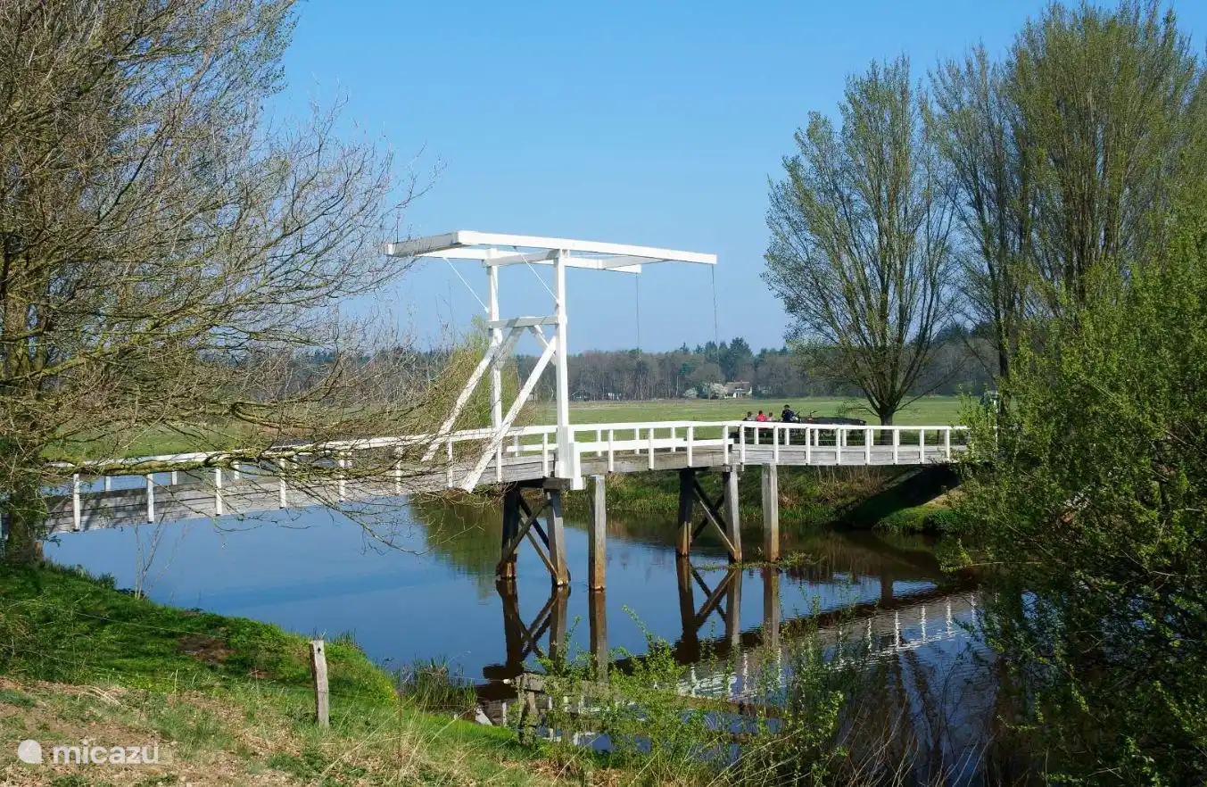 Radeln Sie über den Giethemer Kerkpad nach Ommen