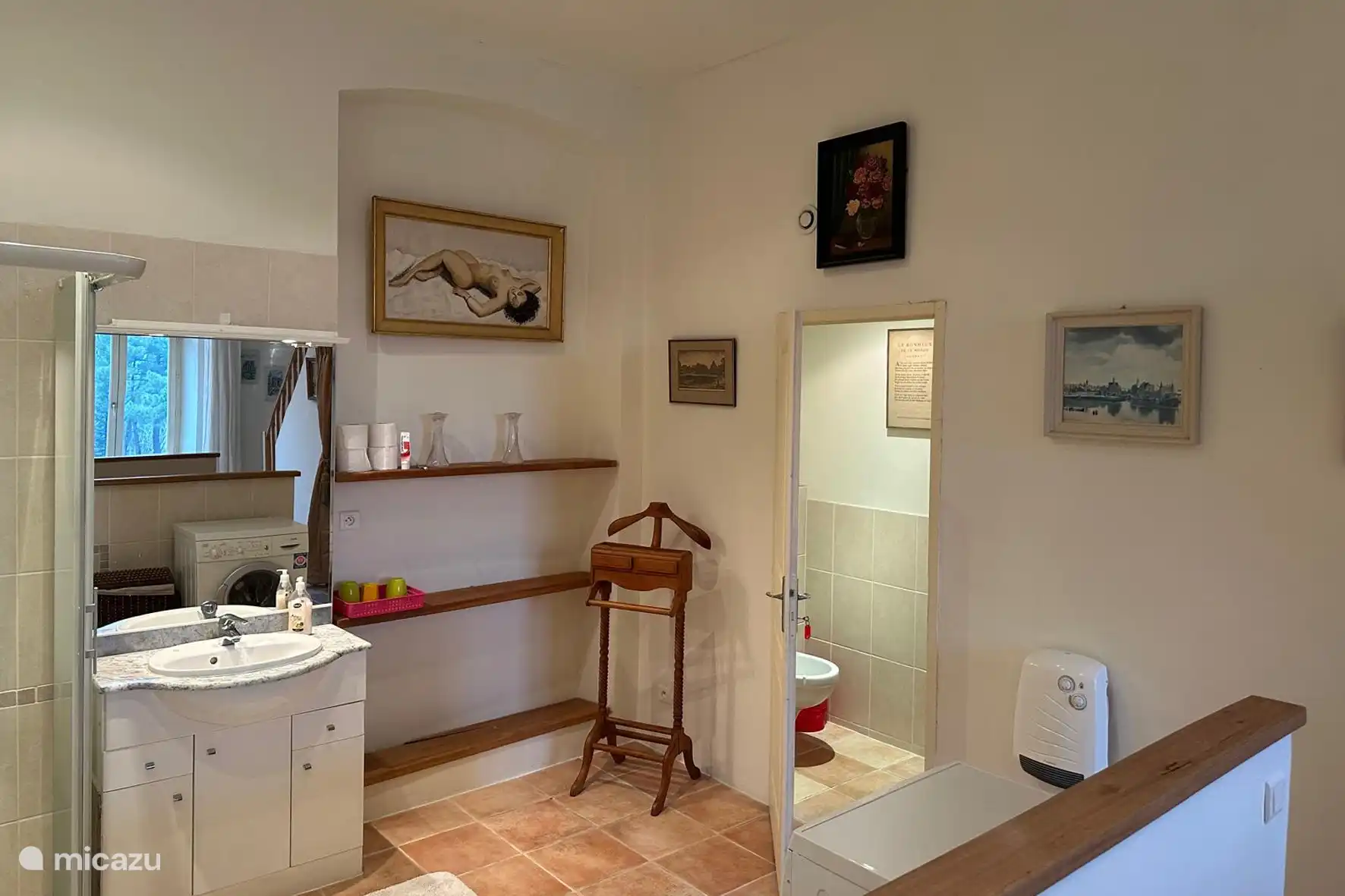 Badezimmer neben dem Schlafzimmer