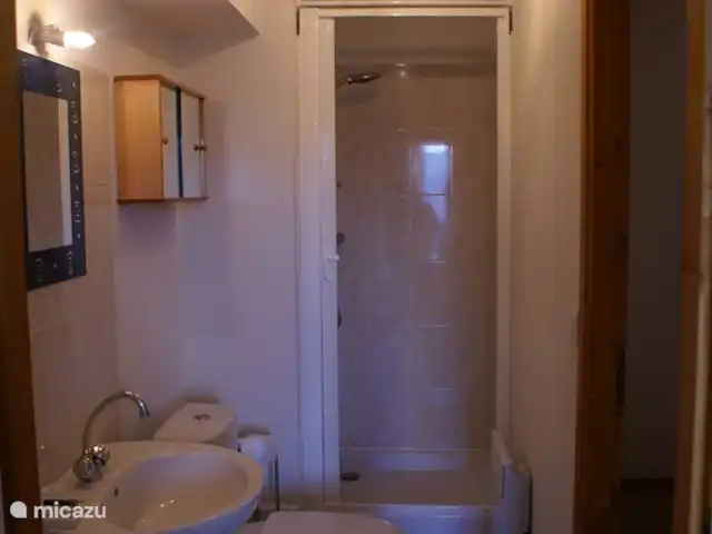 Location de Vacances France, Haute-Savoie, Morzine, appartement - panorama montagneux à couper le souffle salle de bain accessible directement depuis la première et la deuxième salle de bain