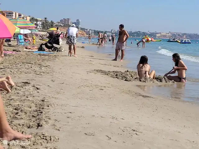 Location de Vacances Espagne, Costa Blanca, San Miguel de Salinas, appartement - Zone Plage Lagon Bleu La plage de Mil Palmeras est idéale pour les enfants.