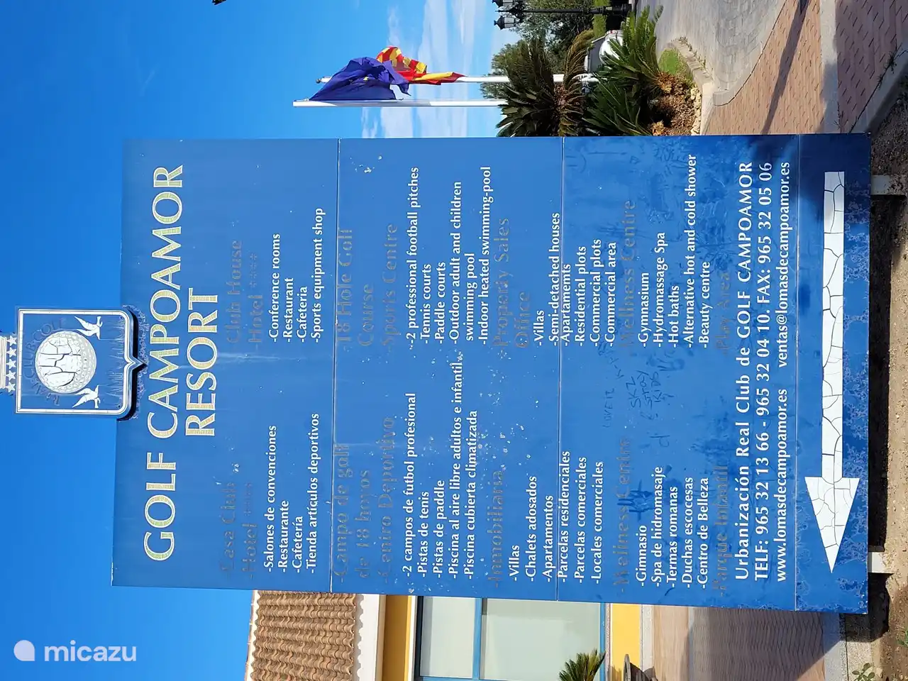 C'est l'un des 3 complexes de golf, à moins de 5 km.