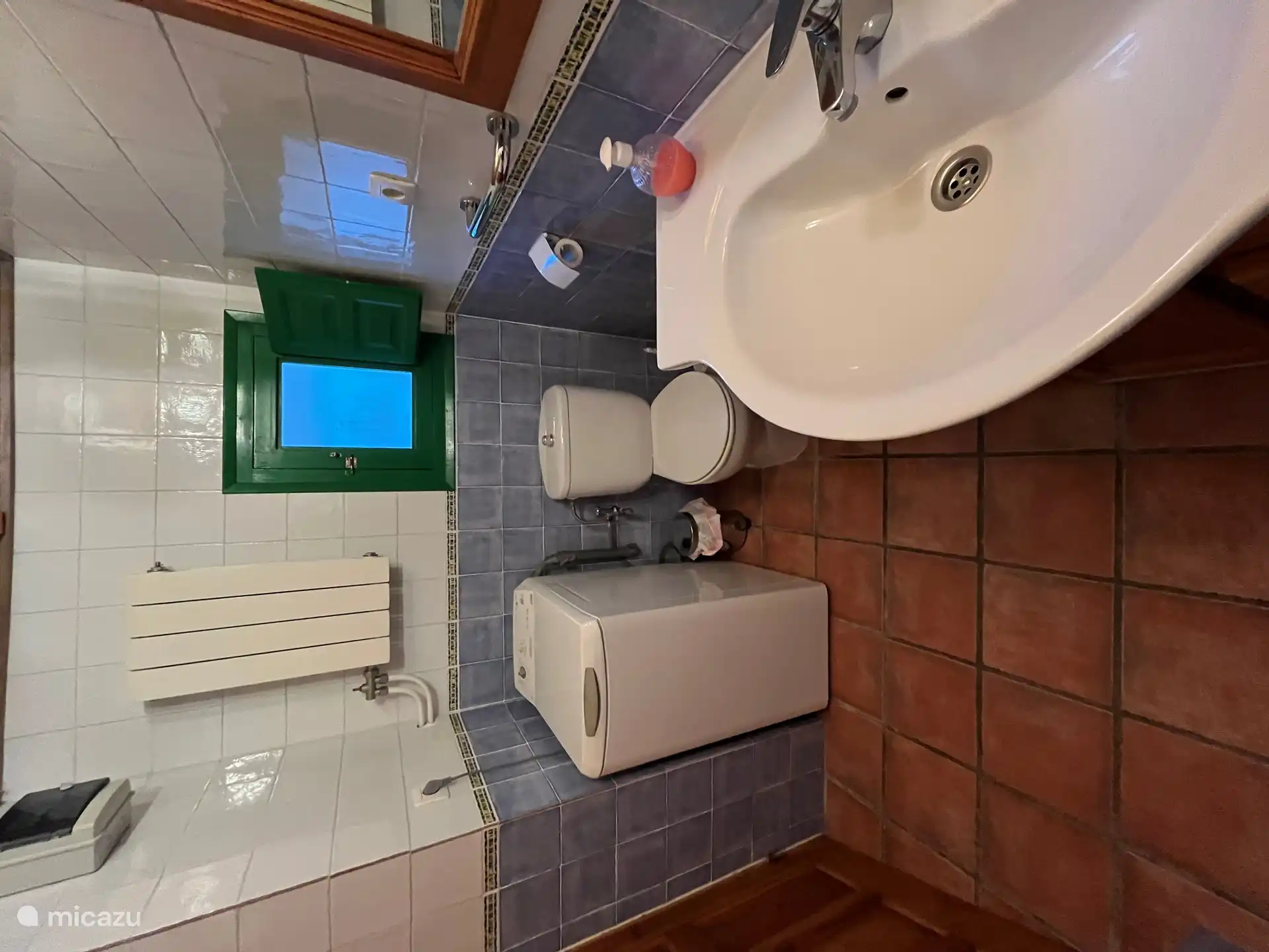 Toilet and washing machine