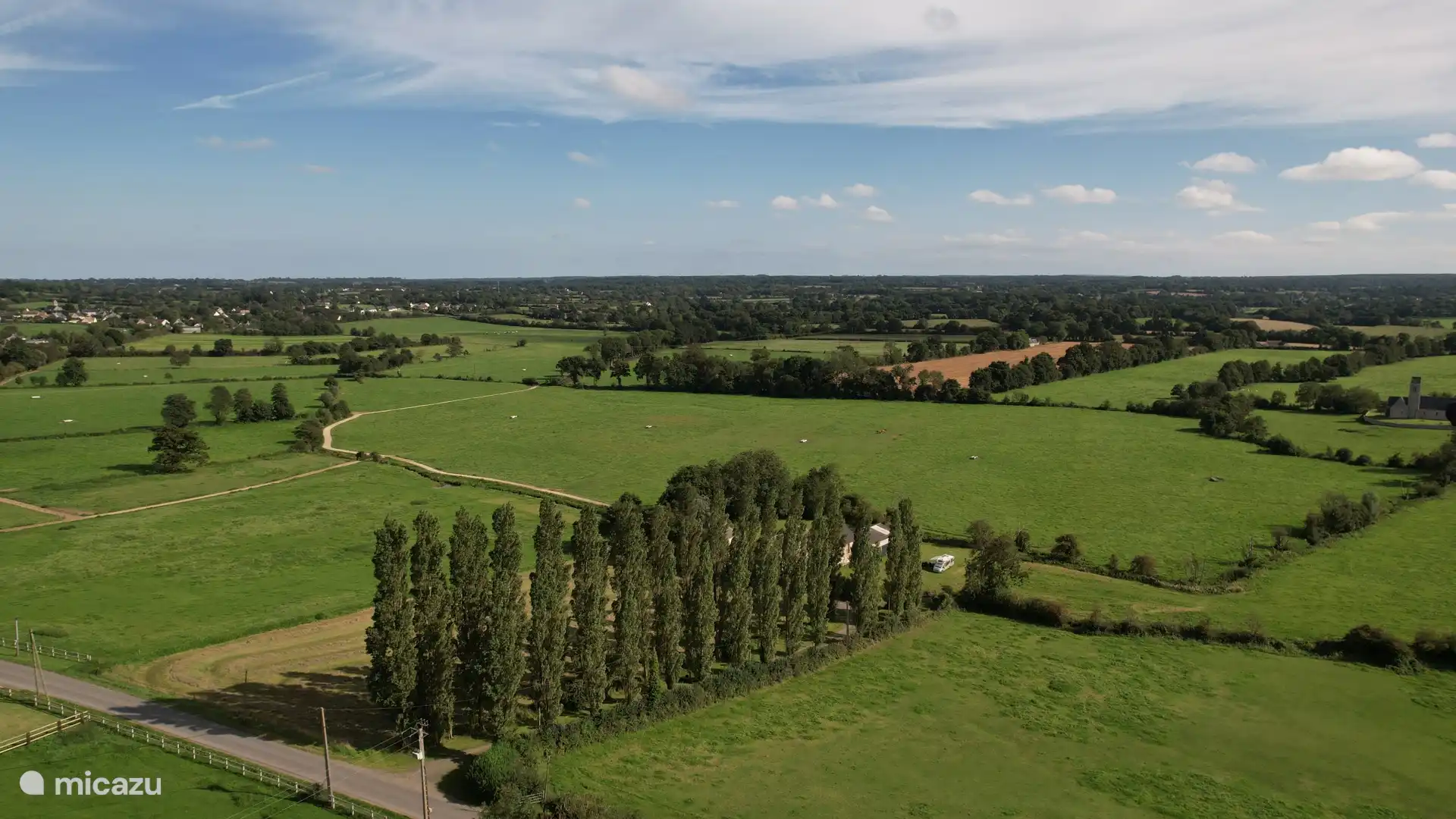 Oprijlaan, uitgestrekt uitzicht