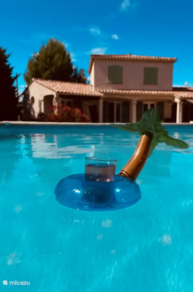 Ein erfrischendes Bad im privaten Swimmingpool 6,1 m x 4,1 m