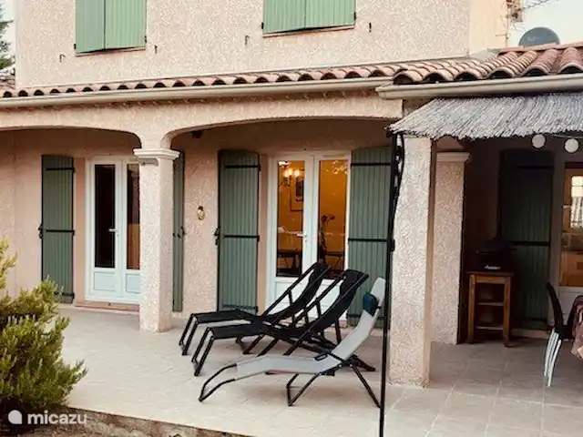 los olivers en Francia, Drôme, Mirabel-aux-Baronnies - villa