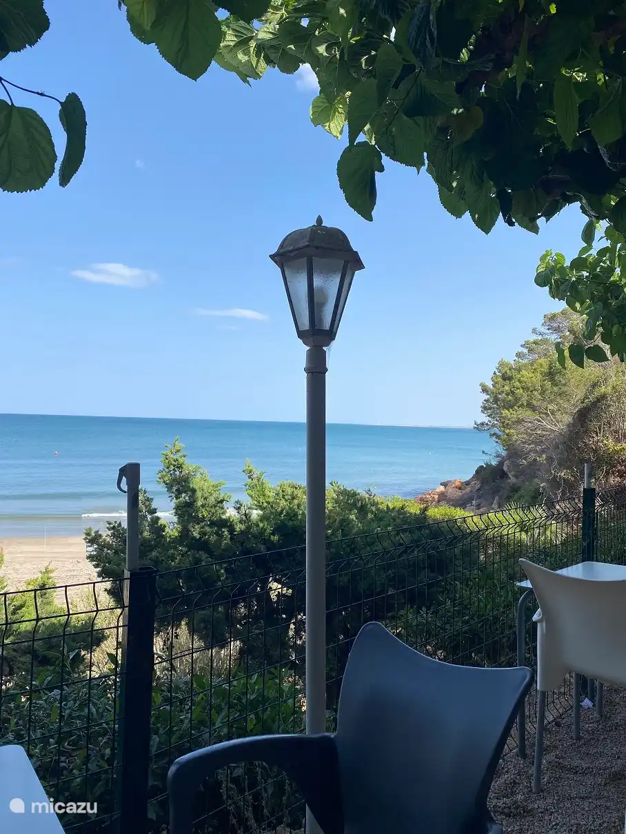 Uitzicht bij Bar Pepe, restaurant aan het strand op 30 minuten rijden.
