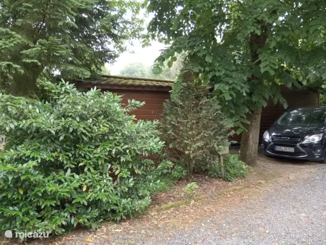 Location de Vacances Pays-Bas, Gueldre, Wolfheze, chalet - Wyandotte II La voiture peut être garée directement au chalet. Parking à gauche pour les vélos avec