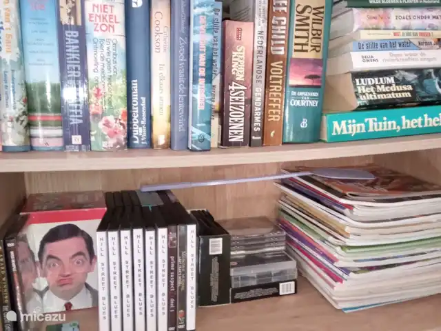 Location de Vacances Pays-Bas, Gueldre, Wolfheze, chalet - Wyandotte II Beaucoup de matériel de lecture et de DVD pour les jours de pluie. Aussi des itinéraires cyclables et pédestres et des conseils sur les sorties dans la région