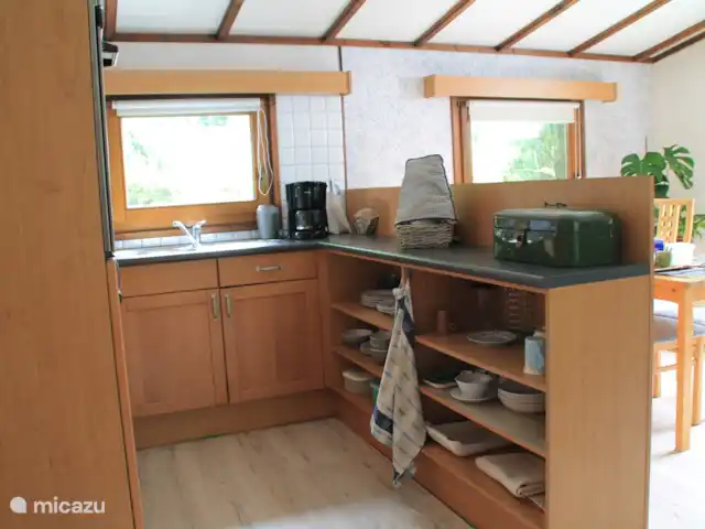 Location de Vacances Pays-Bas, Gueldre, Wolfheze, chalet - Wyandotte II Assiettes, verres, tasses et couverts en abondance.