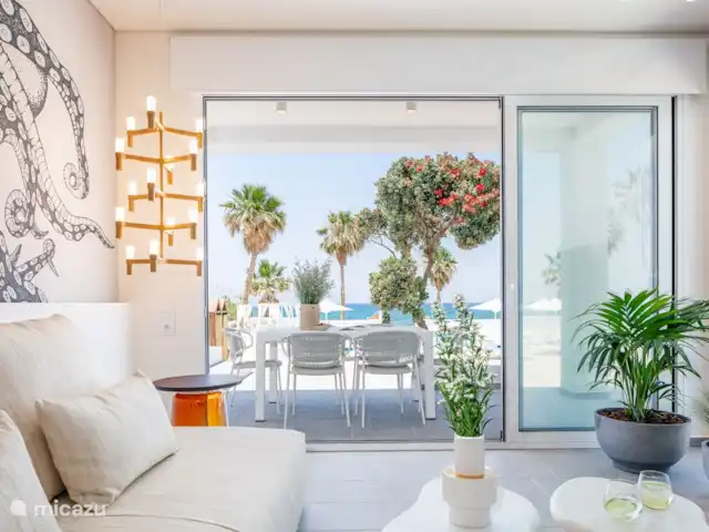 Villa Pueblo | Grèce, Crète, Pigianos Kampos - villa Salon luxueux donnant sur la terrasse extérieure