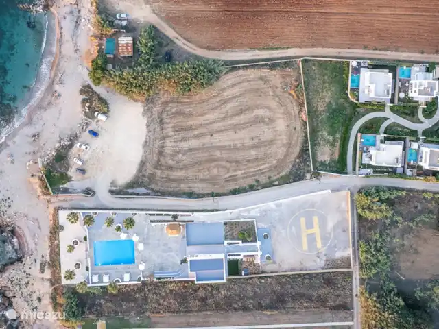 Villa Pueblo | Grèce, Crète, Pigianos Kampos - villa Vue aérienne Villa Pueblo avec héliport