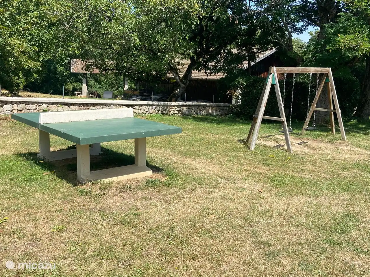 Ein Spielplatz ist 50 Meter entfernt