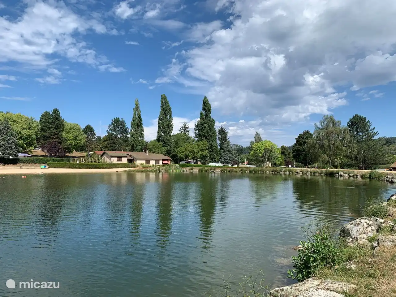 Schöne Bademöglichkeit in Noirétable (10 km): le Plan d'Eau