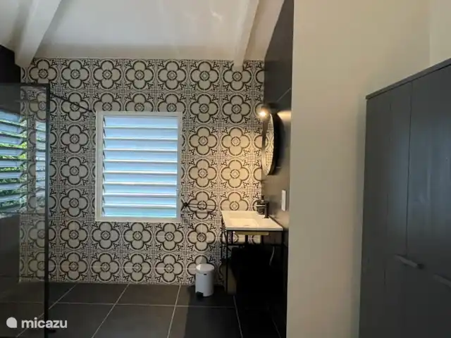 villa en Curazao, Curazao Centro, Piscadera – Invernadero Palmas Curacao Los azulejos portugueses son una adición alegre a los azulejos originales de Curaçao.