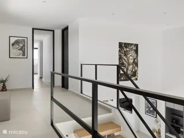 Villa B08 huren in Curaçao, Banda Ariba (oost), Vista Royal - villa Trap en hal op de boven verdieping