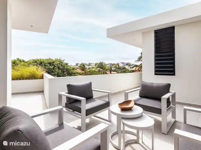 Villa B08 huren in Curaçao, Banda Ariba (oost), Vista Royal - villa Relax zitje aan de achterkant op de midden verdieping