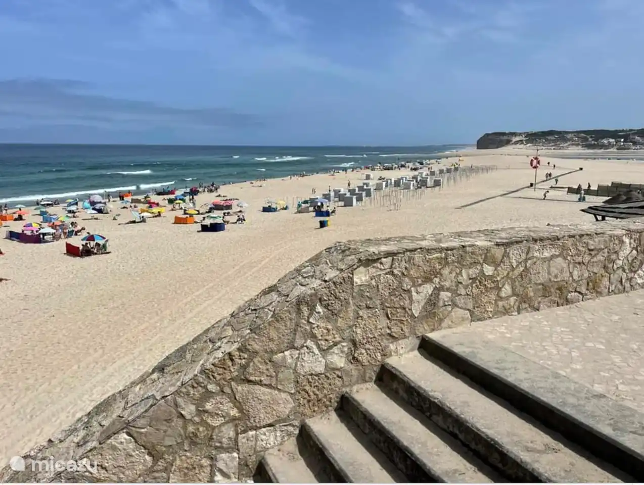 Foz do Arelho also a bay with low tide suitable for children