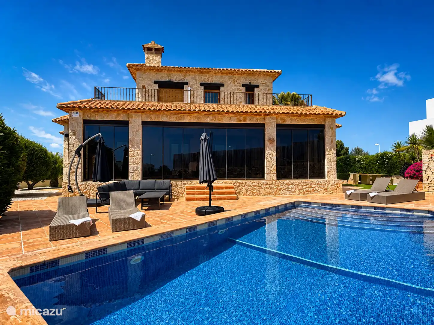 Surf, España, Costa Blanca, Moraira, villa Villa de lujo estilo finca piscina con vistas al mar