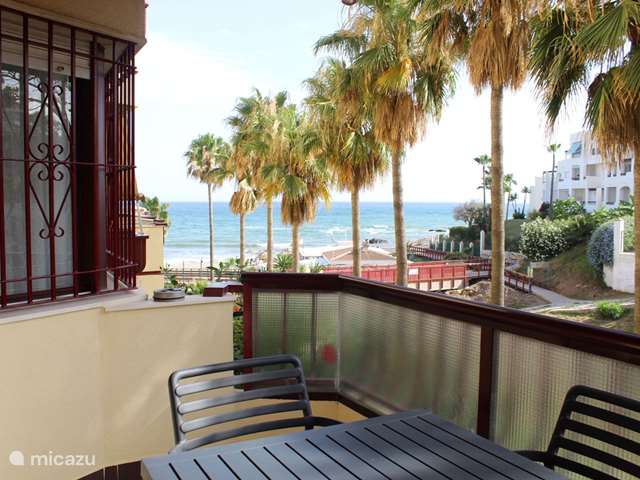 Vakantiehuis Spanje, Costa del Sol, La Cala de Mijas - appartement Appartement aan het strand, 2 bedden en 2 badkamers