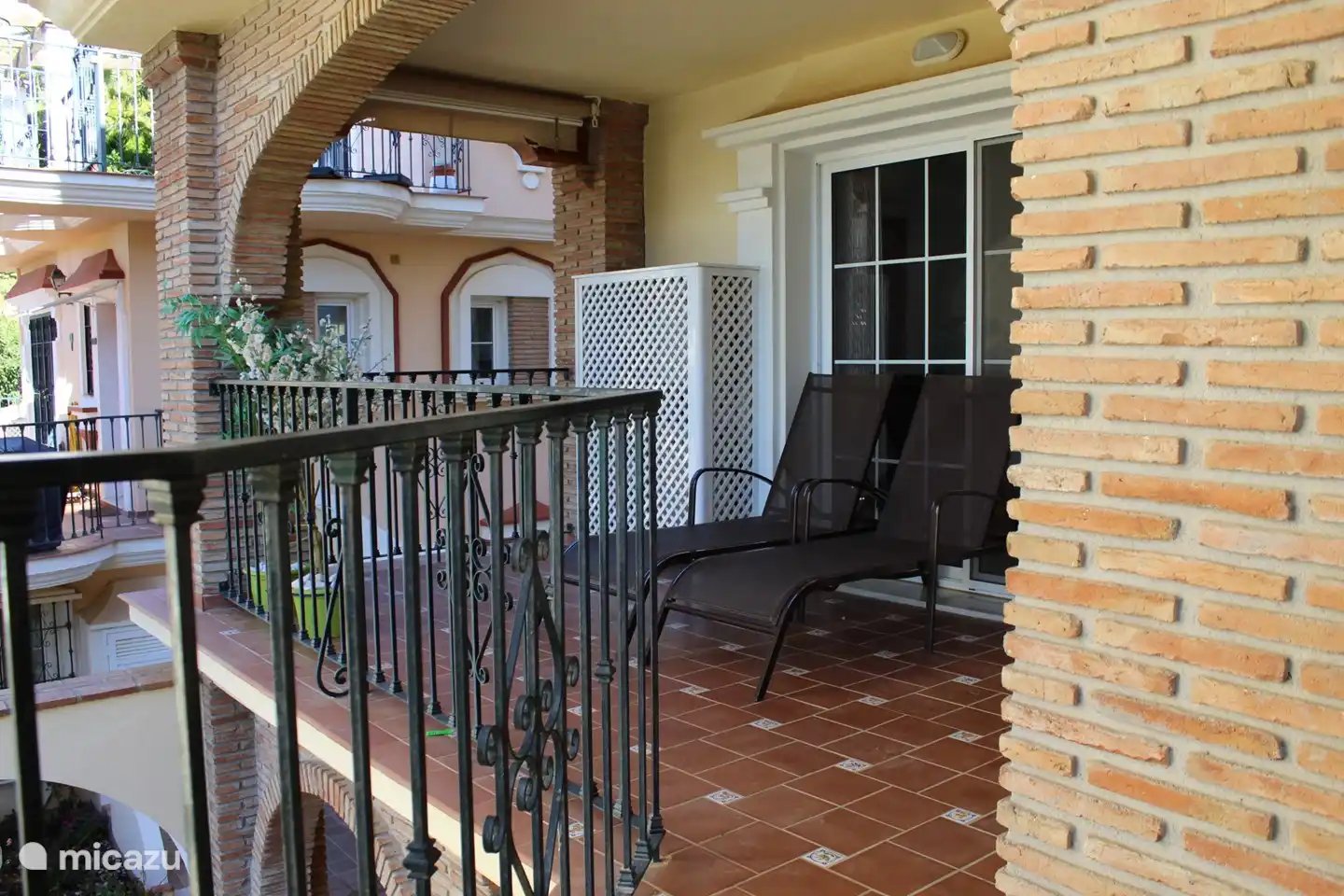 Zugang zum Schlafzimmer mit Terrasse