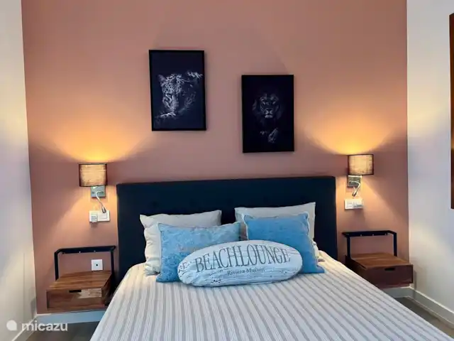 Ático de lujo con vistas al mar en España, Costa Cálida, Puerto de Mazarrón - apartamento Dormitorio principal con baño adyacente