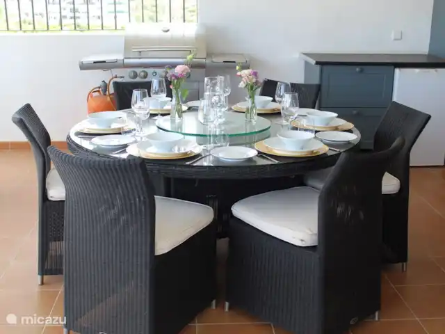 Maison 3 Chambres, Tennis+Piscine, Miraflores | Espagne, Costa del Sol, Riviera Del Sol - maison de ville Terrasse avec coin repas, BBQ (gaz) et Réfrigérateur
