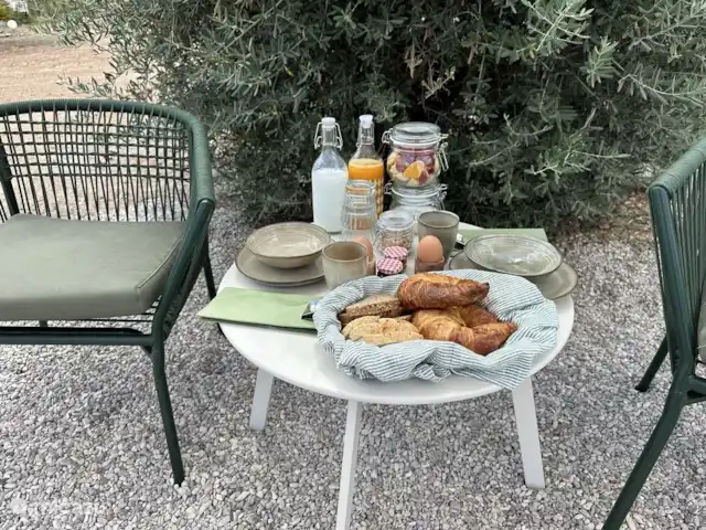 Casa Los Olivos Vista - App. Picual | Espagne, Costa Cálida, Aguilas - appartement Chaque matin, vous avez la possibilité de commencer par un délicieux petit-déjeuner servi dans votre chambre. Cela peut être organisé localement moyennant des frais supplémentaires.