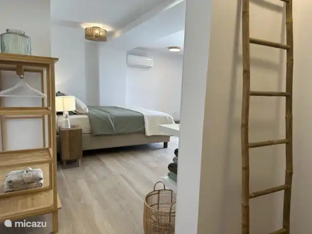 Casa Los Olivos Vista - App. Picual | Espagne, Costa Cálida, Aguilas - appartement Armoire et porte-serviettes.