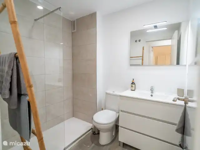 Casa Playa Guadalmar huren in Spanje, Costa del Sol, Málaga - appartement Een van de 2 volledig uitgeruste badkamers.