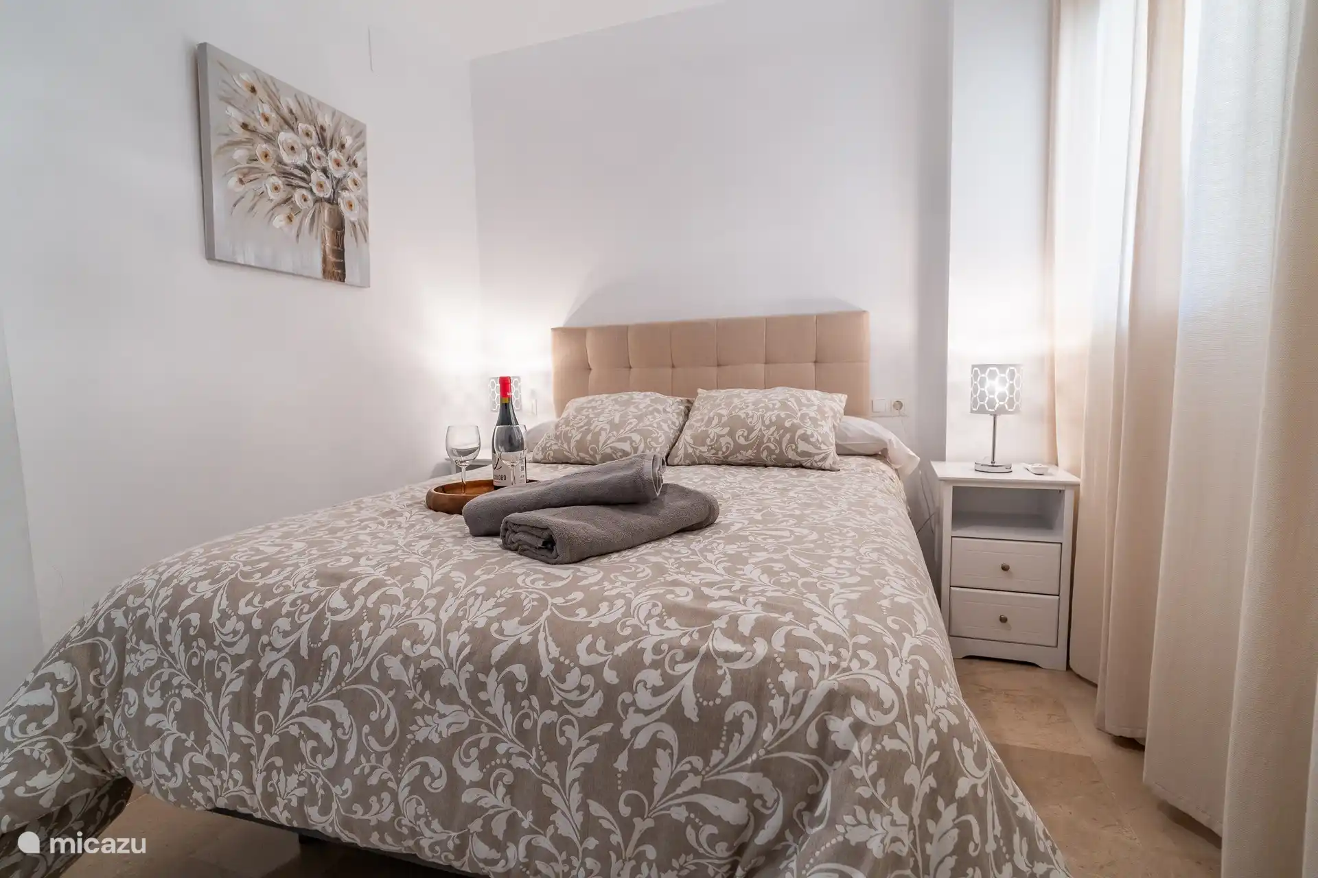 Belle chambre principale. 