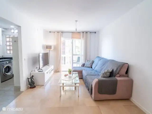 Casa Playa Guadalmar huren in Spanje, Costa del Sol, Málaga - appartement Woonkamer met alles wat je nodig hebt.
