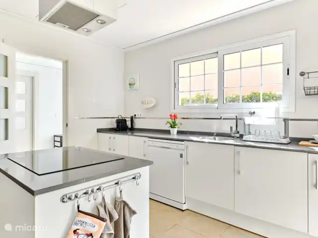 villa en España, Costa Blanca, Aspe – Butterfly Villa - piscina y parque infantil Cocina