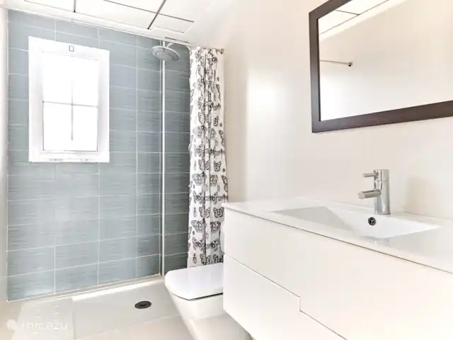 villa en España, Costa Blanca, Aspe – Butterfly Villa - piscina y parque infantil Baño no 1 (planta baja)