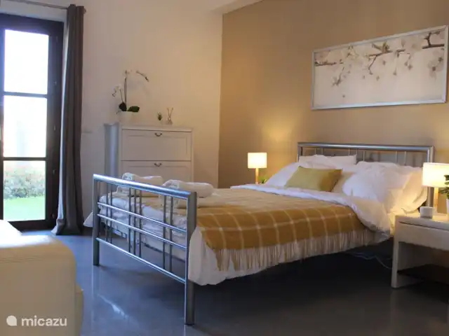 Maison 5 Chambres Miralores Piscine+Tennis | Espagne, Costa del Sol, Riviera Del Sol - maison de ville Chambre 5 avec accès direct à la cour arrière