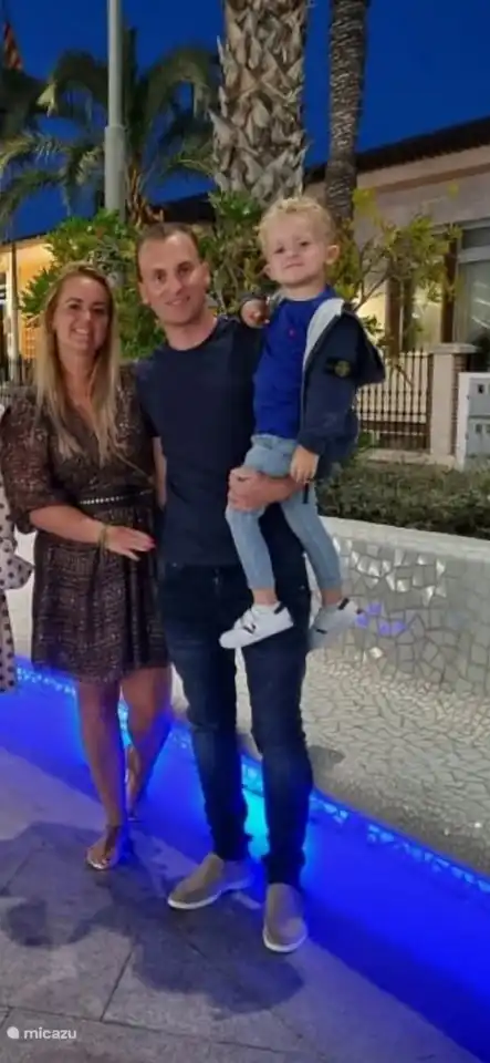 Simon, Claudia en Julian