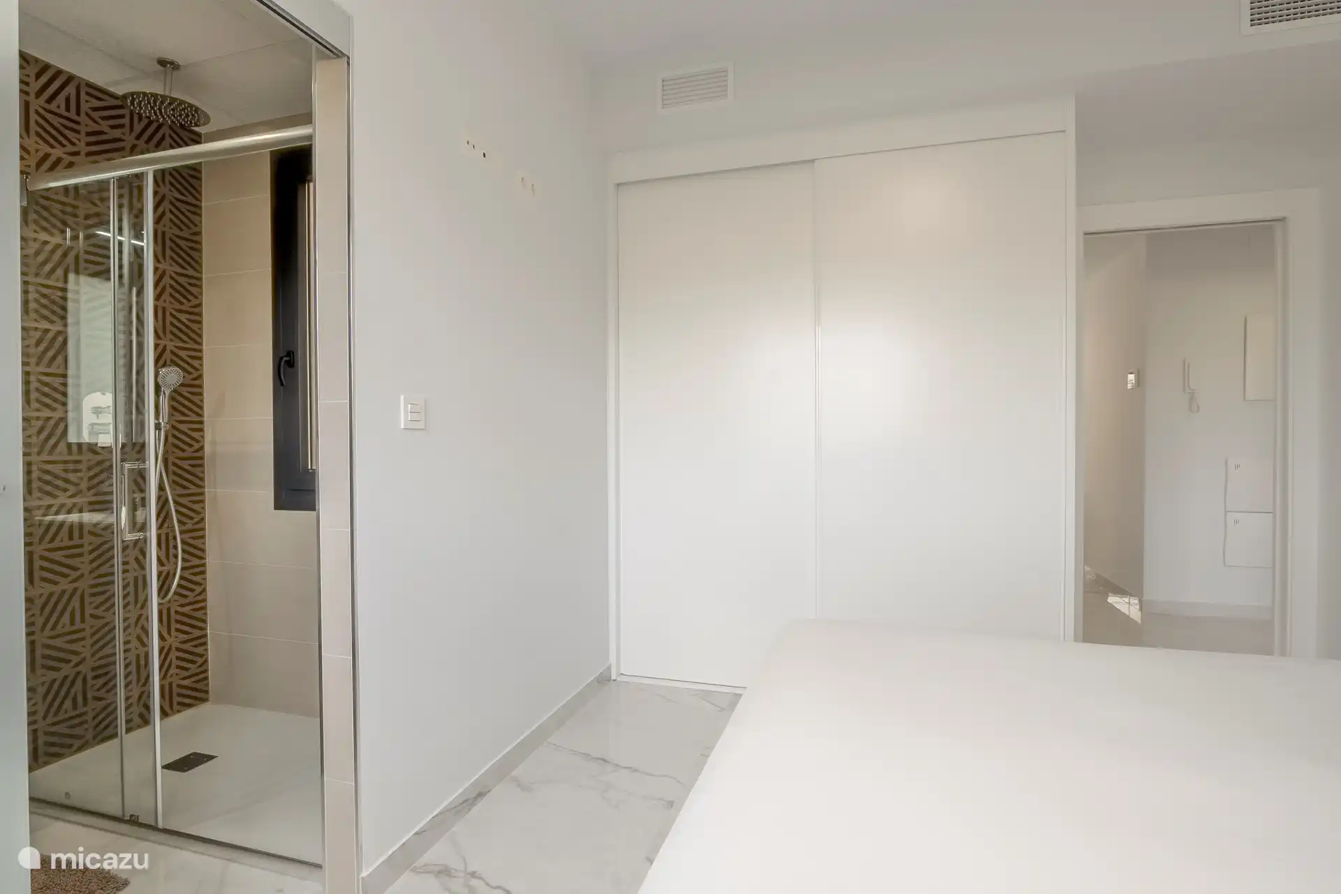 Ensuite Badezimmer im Hauptschlafzimmer