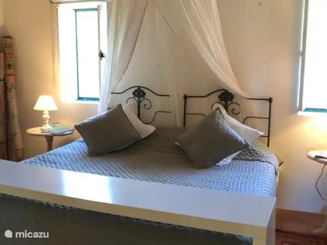 Villa Monte do Cerrito huren in Portugal, Algarve, São Brás de Alportel - villa bed op slaapkamer eerste verdieping