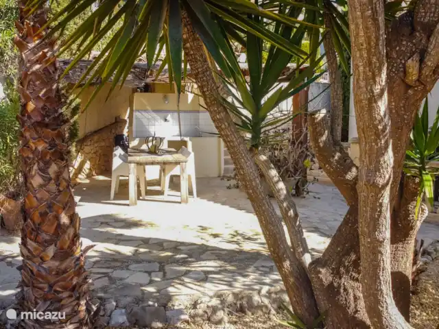 Appartement Merluza | Espagne, Costa Blanca, Moraira - appartement Grand jardin extérieur privé avec coin salon et table à manger avec chaises - Appartement de vacances Merluza à Moraira, Costa Blanca