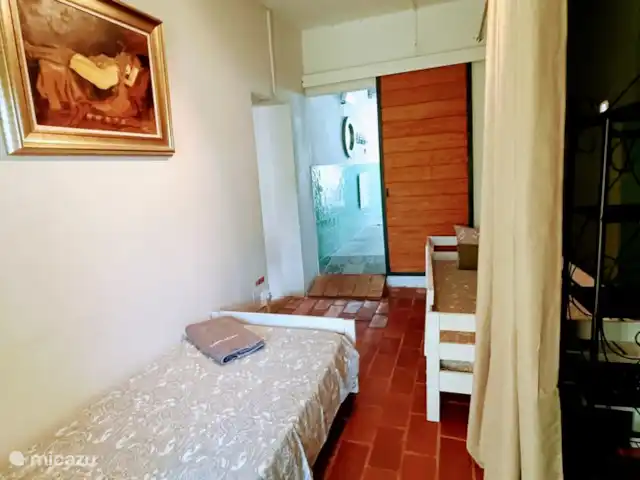 appartement huren in Portugal, Algarve, S.B. de Messines – Bungalow De kinderkamer die aansluit aan de masterbedroom en de badkamer.