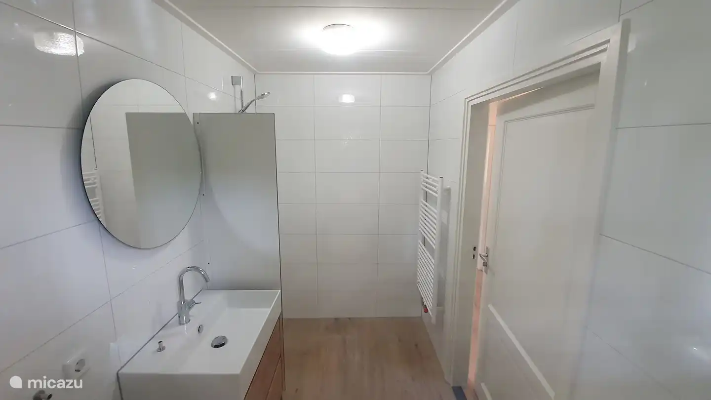 Badezimmer mit Fußbodenheizung