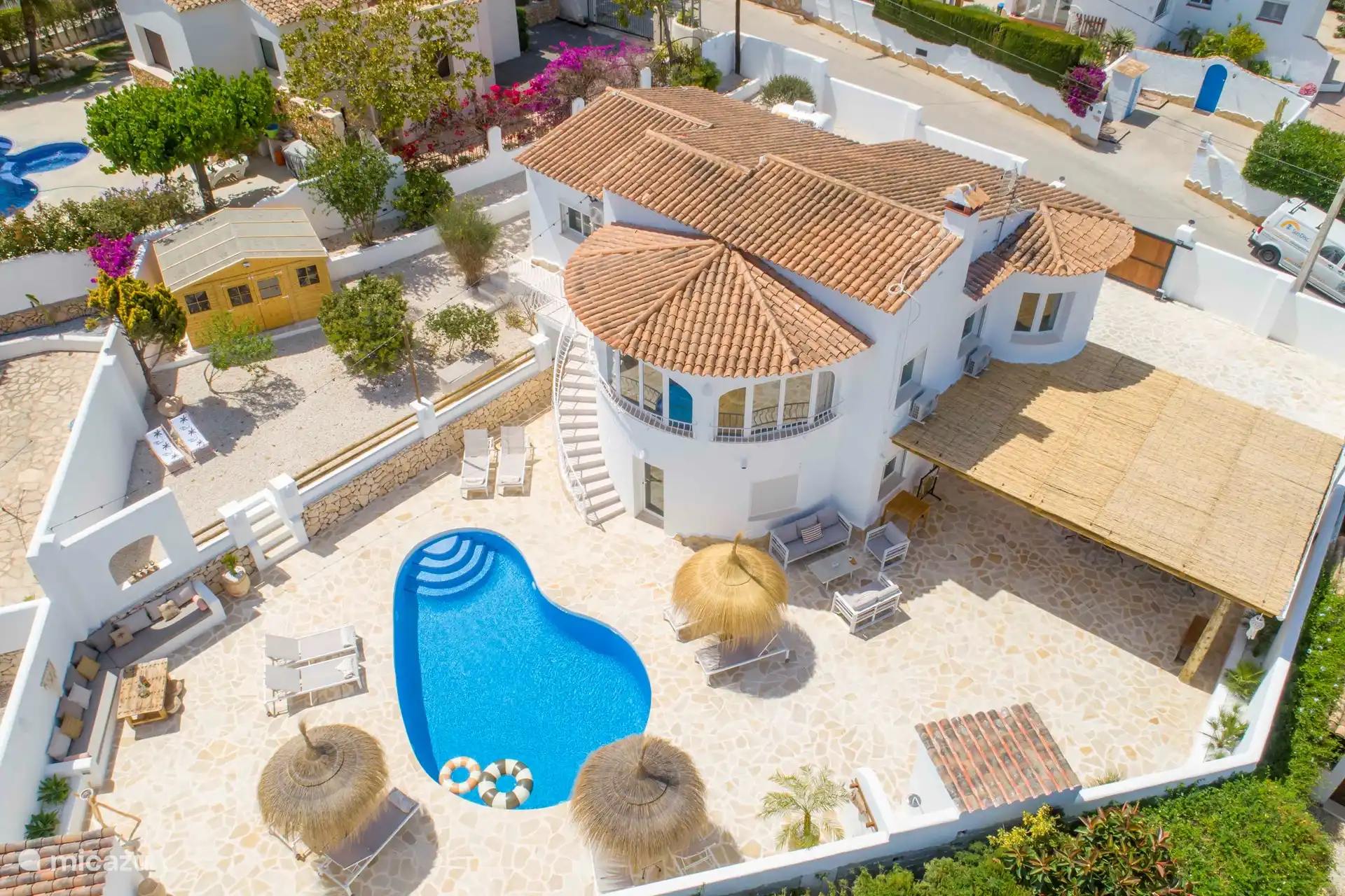 Overview Villa Mero met buitenruimte